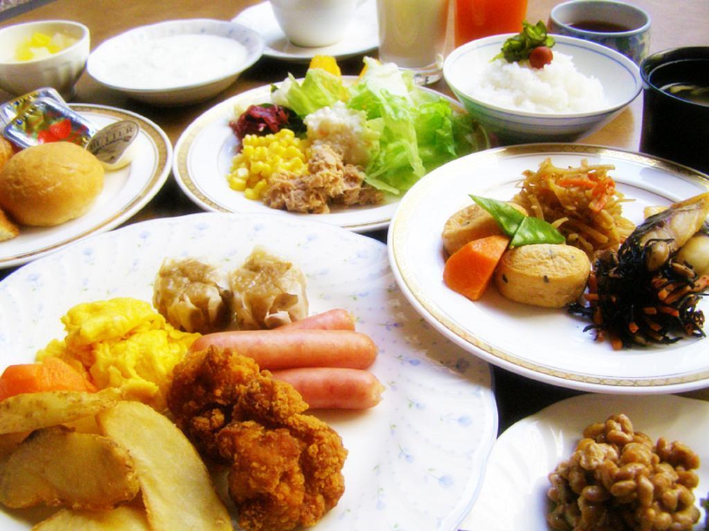 Hotel Tsubame Hills Екстериор снимка