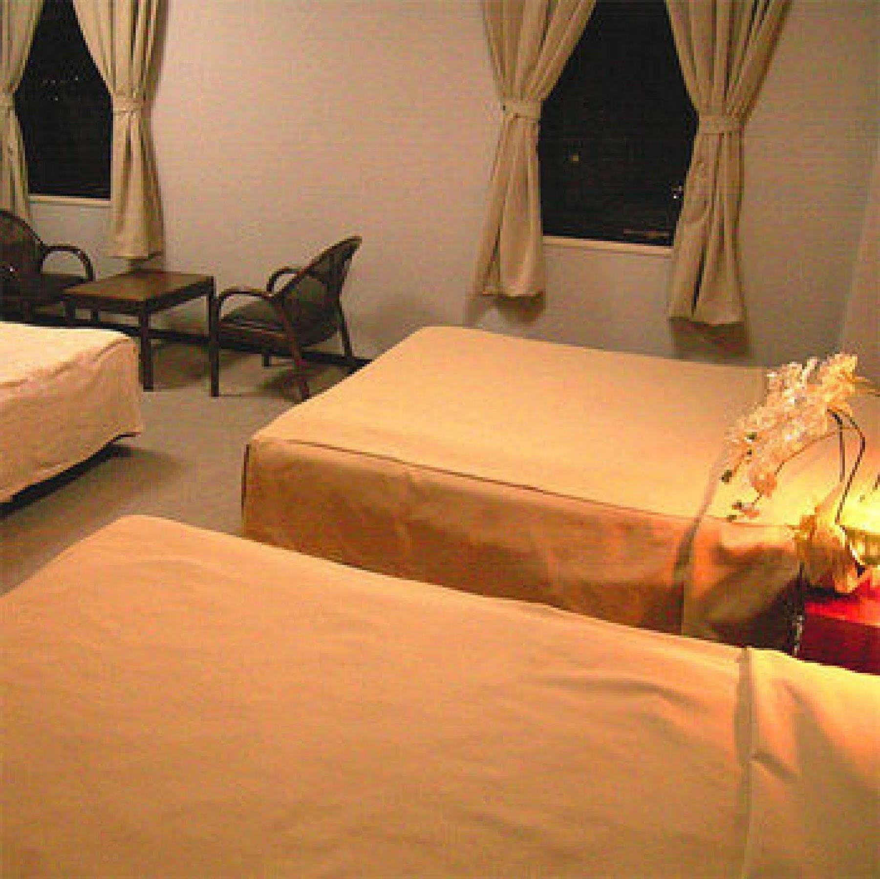 Hotel Tsubame Hills Екстериор снимка